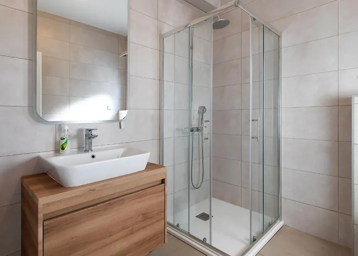 Sv. Josip Villa Srima