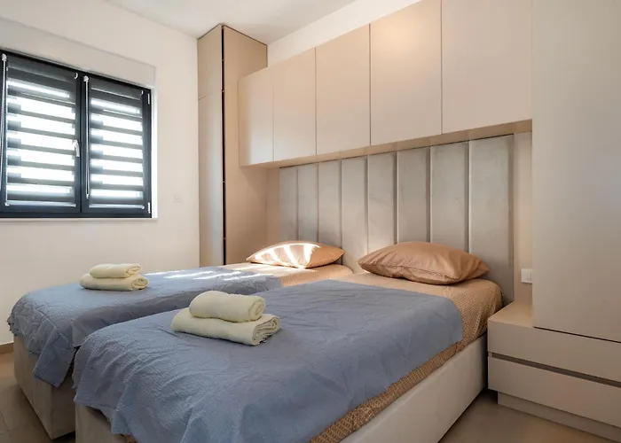 Sv. Josip Villa Srima